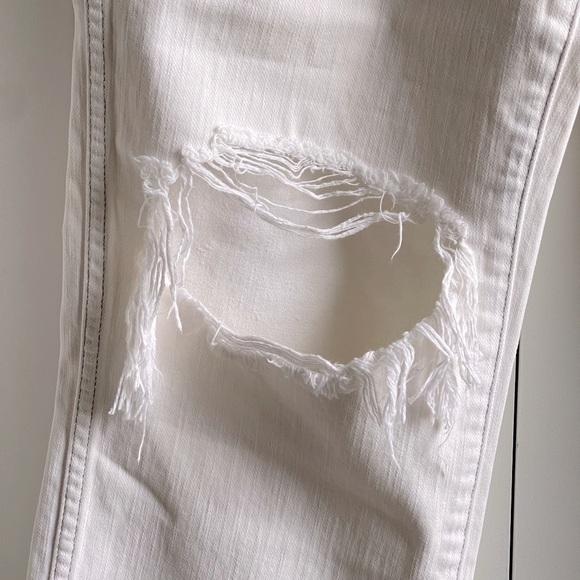 Madewell White Ripped High Rise Straight Jeans | Size 28 - Picture 8 of 11
